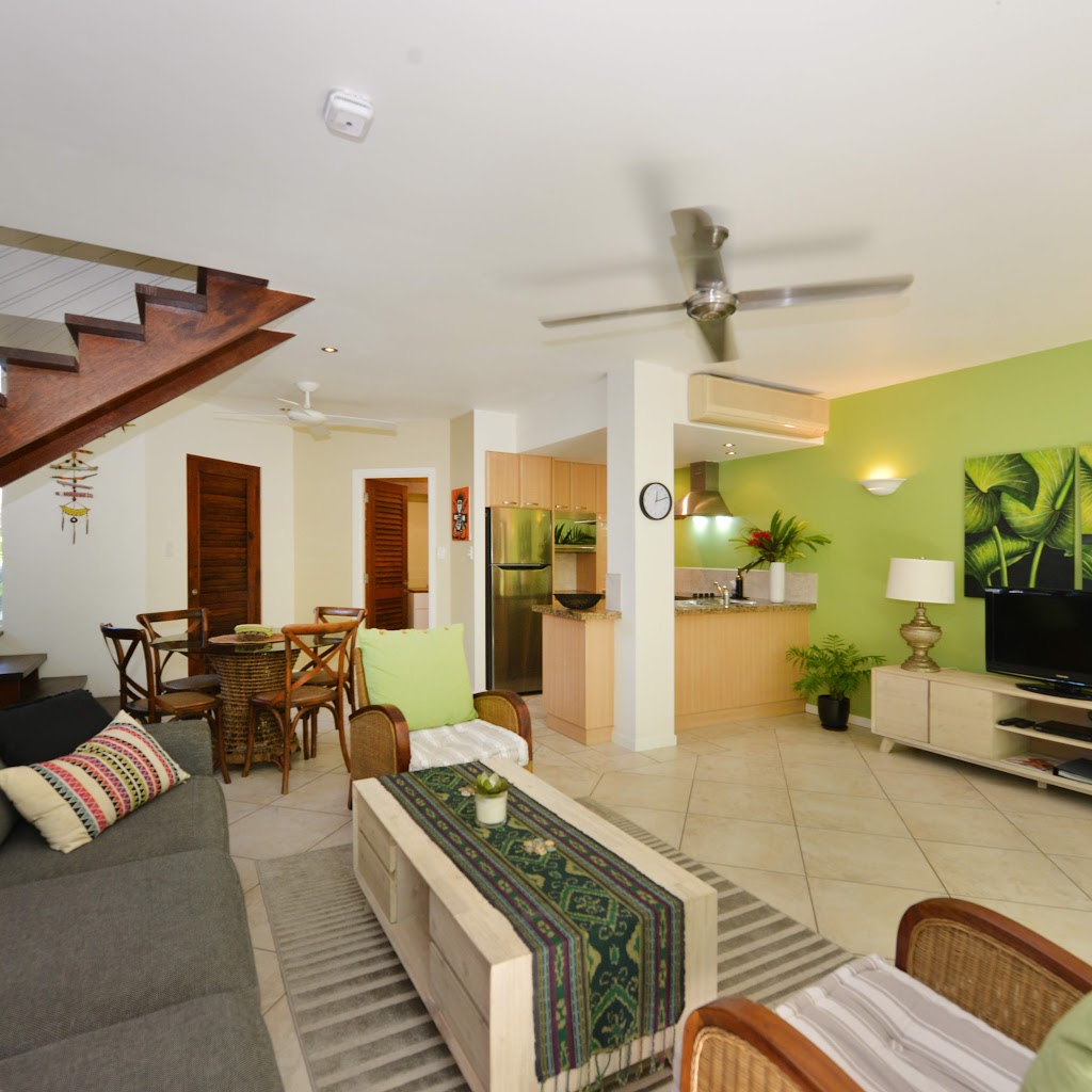 Frangipani Sur La Mer | 1/13 Andrews Cl, Port Douglas QLD 4877, Australia | Phone: 0409 679 935