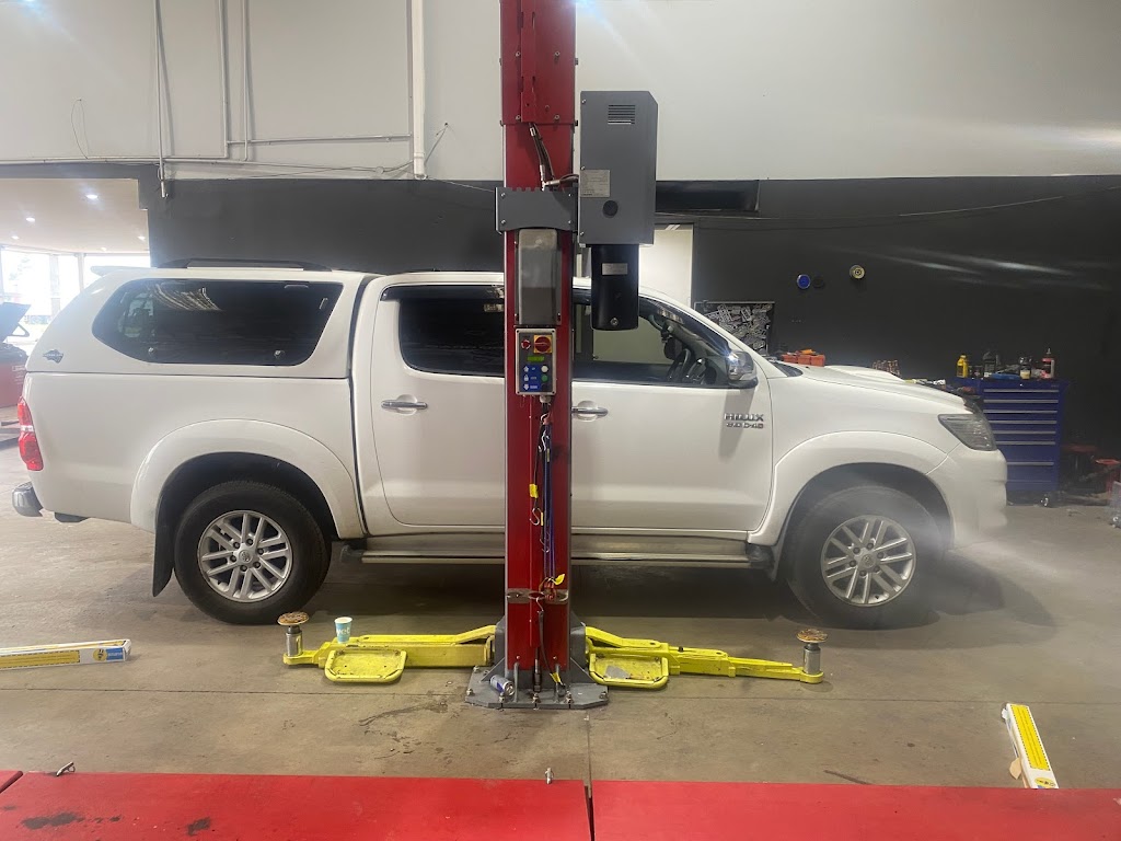 Mr.Lift2Low | 46 Chancellor Ave, Werribee VIC 3030, Australia | Phone: 0449 069 905