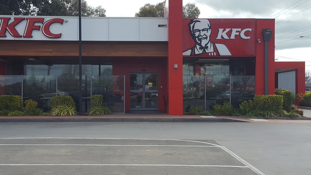 KFC Echuca | 219 Ogilvie Ave, Echuca VIC 3564, Australia | Phone: (03) 5482 4727