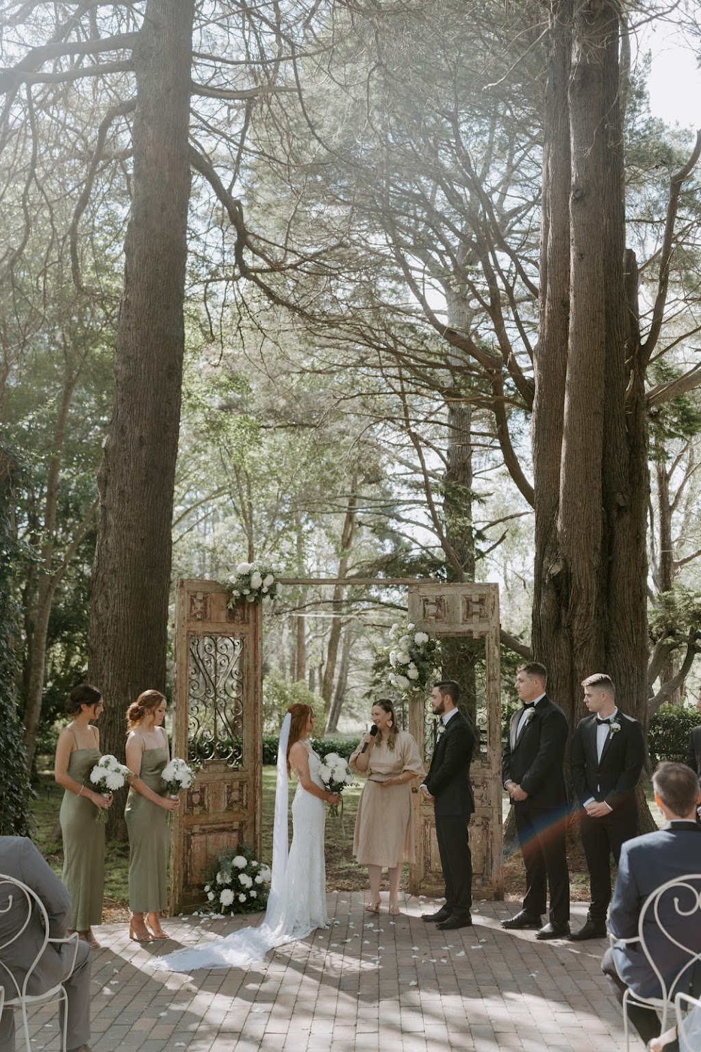 Married by Leah | Gow Ave, Port Hacking NSW 2229, Australia | Phone: 0422 904 171