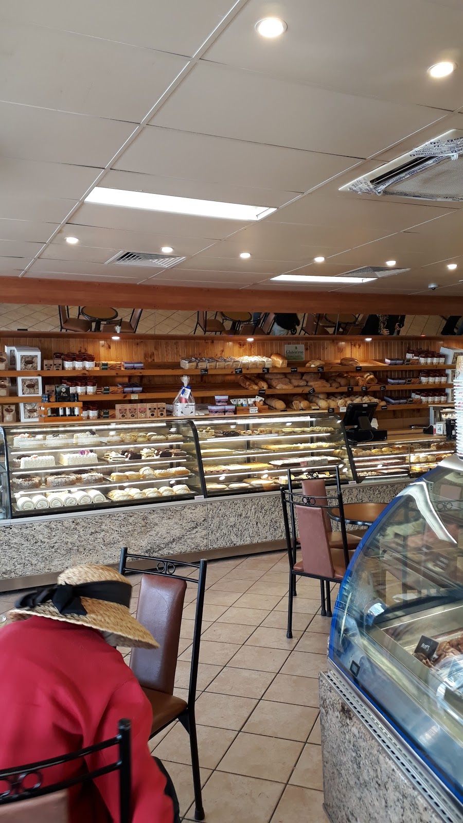 Bertoldos Bakery | bakery | 324 Banna Ave, Griffith NSW 2680, Australia | 0269642514 OR +61 2 6964 2514
