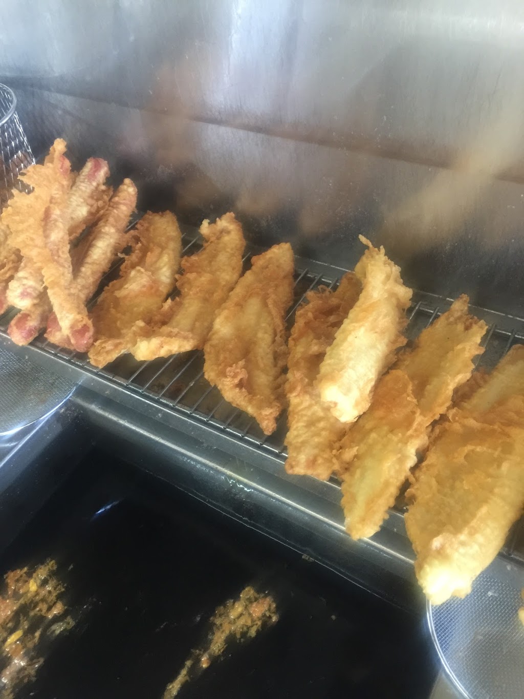 Tower Hill fish & chips | 1 Golf Links Rd, Frankston VIC 3199, Australia | Phone: (03) 9781 4583