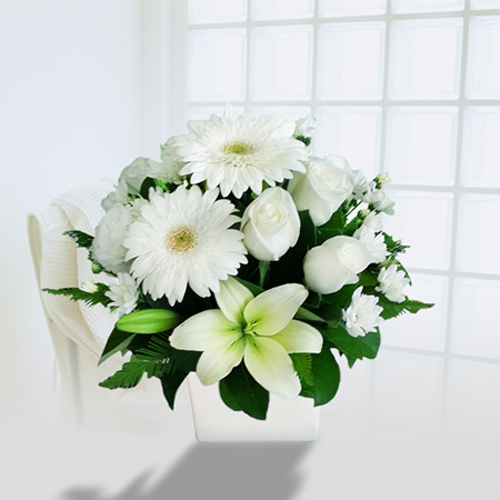 Sabrinas Flowers | florist | Wyoming Shopping Village, 495 Pacific Hwy, Wyoming NSW 2250, Australia | 0243291726 OR +61 2 4329 1726