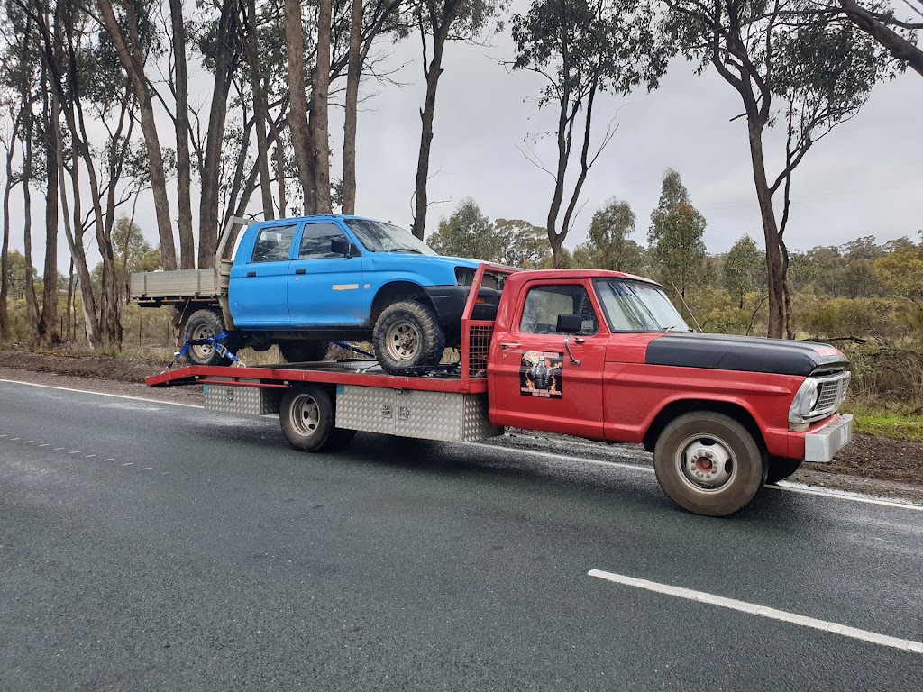 Outlaw Towing |  | 175 Ross Rd, Coomboona VIC 3629, Australia | 0437393253 OR +61 437 393 253