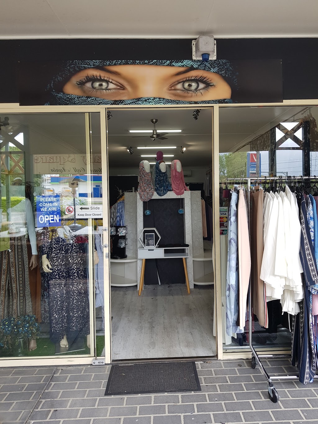 Amira Abaya | shopping mall | 2B Alpita St, Kuraby QLD 4112, Australia | 0732190111 OR +61 7 3219 0111
