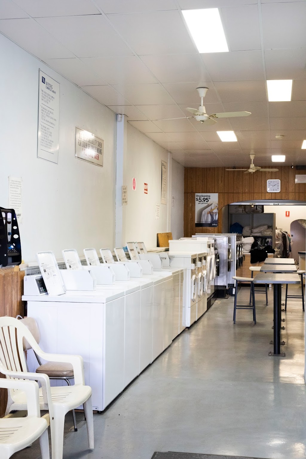 East Doncaster Laundromat | laundry | 21 Tunstall Square, Doncaster East VIC 3109, Australia | 0398418420 OR +61 3 9841 8420