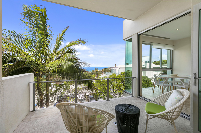 1/18 Douglas Street - Noosa Luxury Holidays | 1/18 Douglas St, Sunshine Beach QLD 4567, Australia | Phone: (07) 5448 0458