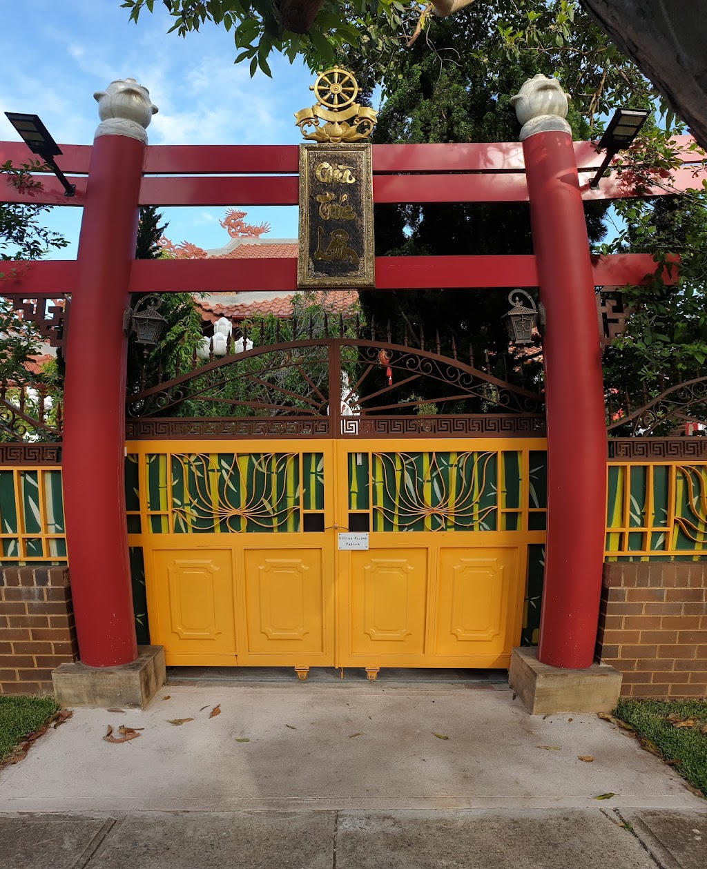 Truc Lam Temple | place of worship | 13 Winspear Ave, Bankstown NSW 2200, Australia | 0297086339 OR +61 2 9708 6339