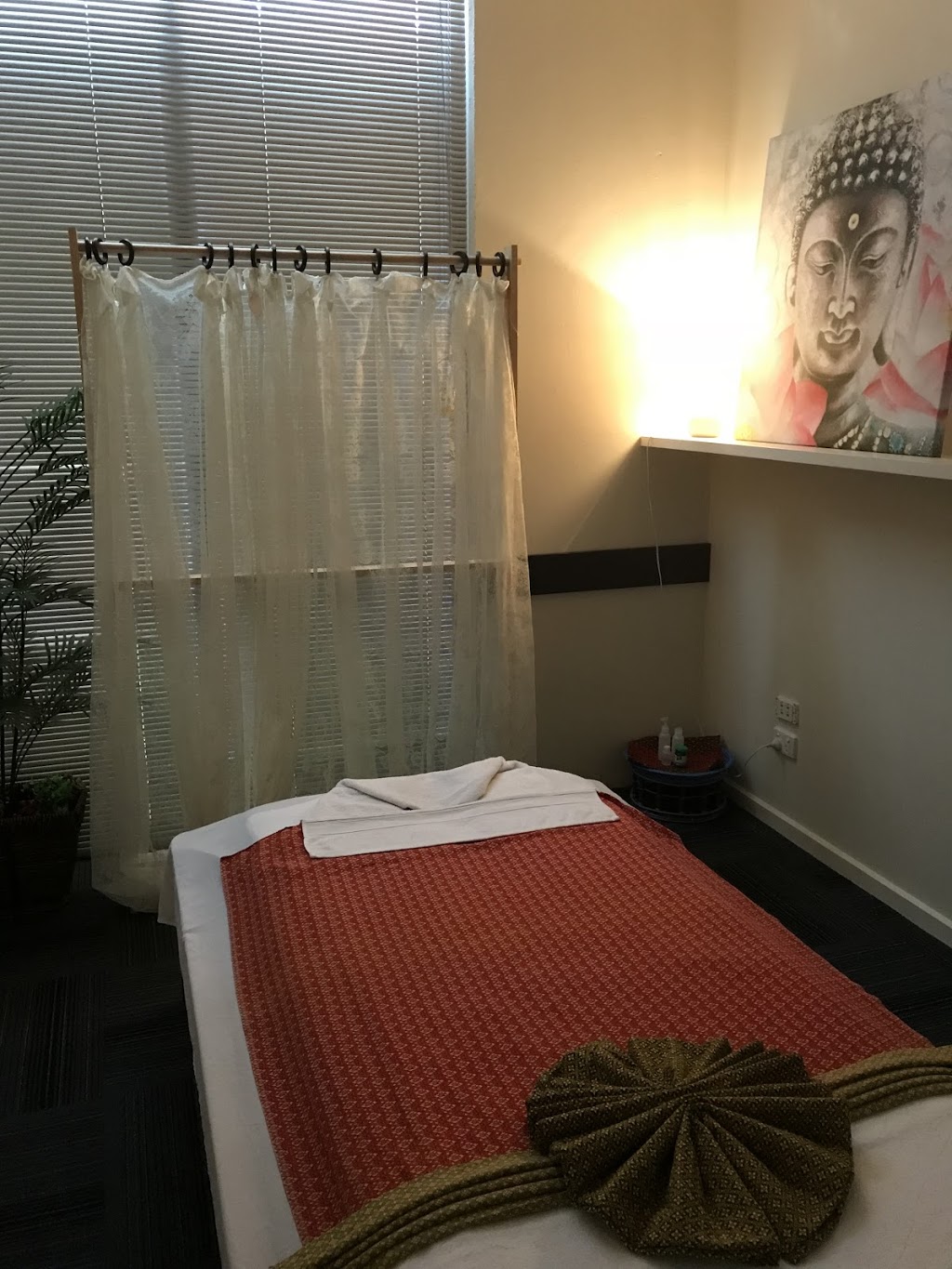 Ladanaphatra Thai Massage | health | 9/21-25 Panamax Rd, Ravenhall VIC 3023, Australia | 0452660575 OR +61 452 660 575