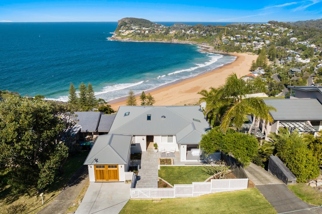 Whale Watch Special events and Holiday Rent | 21 Norma Rd, Palm Beach NSW 2108, Australia | Phone: 0447 014 011