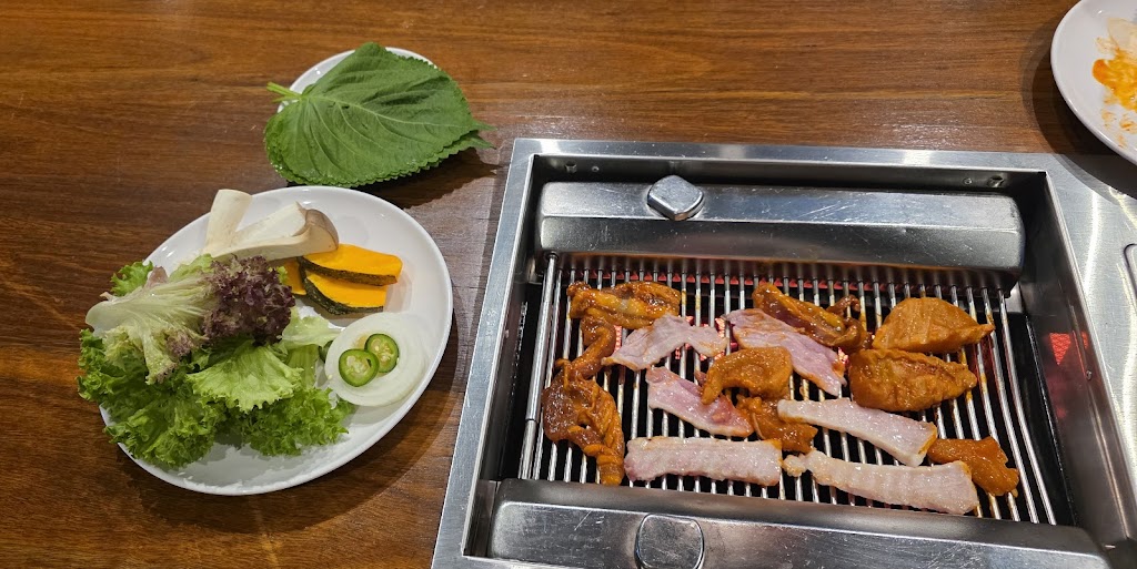 Blooming Garden Maitland | 1/1a Ken Tubman Dr, Maitland NSW 2320, Australia | Phone: 0425 110 502