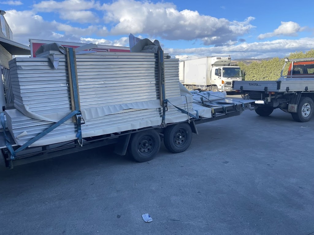 Tassie Flat pack container house | 1/20 Crooked Billet Dr, Bridgewater TAS 7030, Australia | Phone: (03) 6108 1352