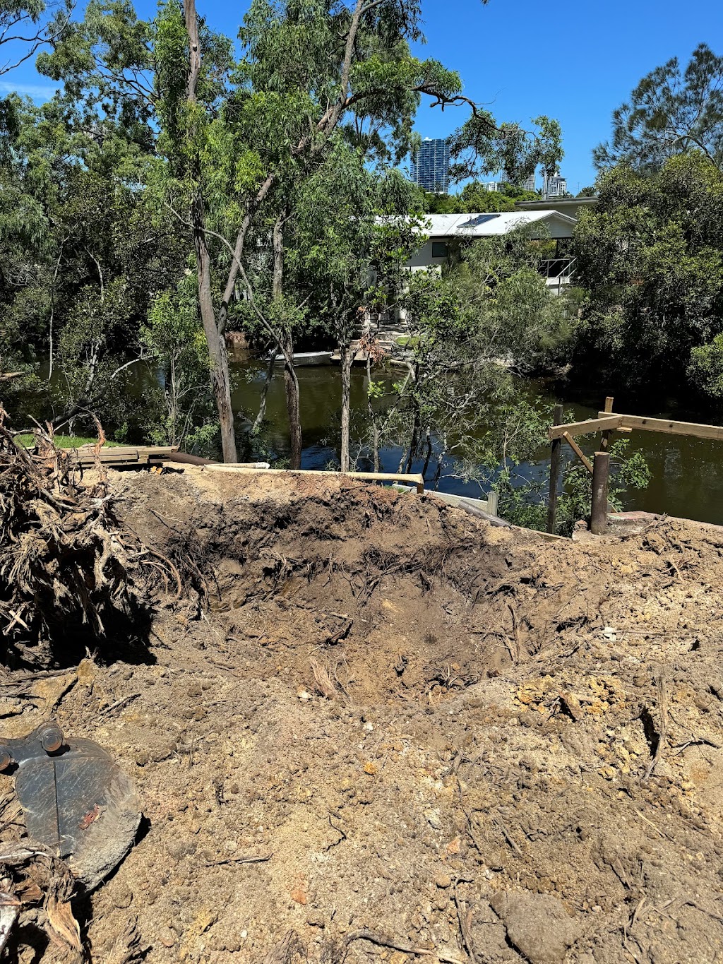 Modify Earthworks pty ltd | 17 Narrabri Ct, Gaven QLD 4211, Australia | Phone: 0449 065 135