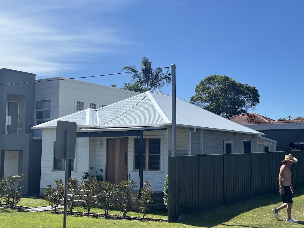 K.L.C roofing | 13 Tropic Gardens Dr, Smiths Lake NSW 2428, Australia | Phone: 0422 896 517