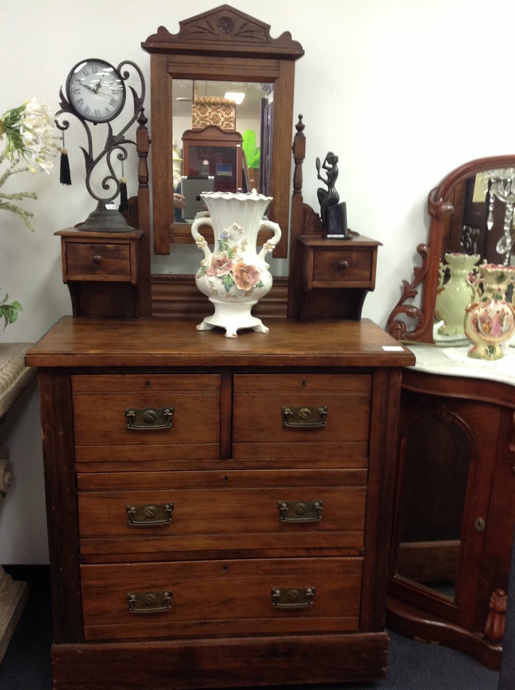 Furniture Antiques & more | Cnr. Southport /Nerang Road &, Currumburra Rd, Ashmore QLD 4214, Australia | Phone: 0400 072 444