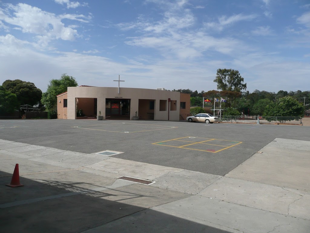 St Thereses Primary School | school | 27 Albion St, Kennington VIC 3550, Australia | 0354433200 OR +61 3 5443 3200