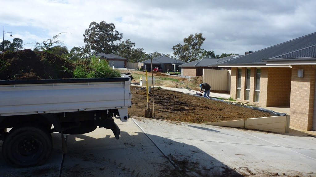 Chris Smiths Happy Gardeners | general contractor | 8 Table Top Rd, Thurgoona NSW 2640, Australia | 0409825575 OR +61 409 825 575