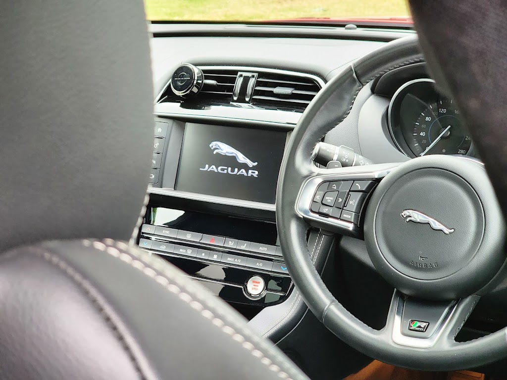 Get Glossed Detailing | Woodward St, Parkes NSW 2870, Australia | Phone: 0437 963 512