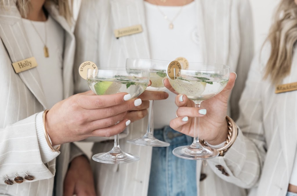 Studio Canvas | 23 Harold St, Wendouree VIC 3355, Australia | Phone: (03) 4373 2580