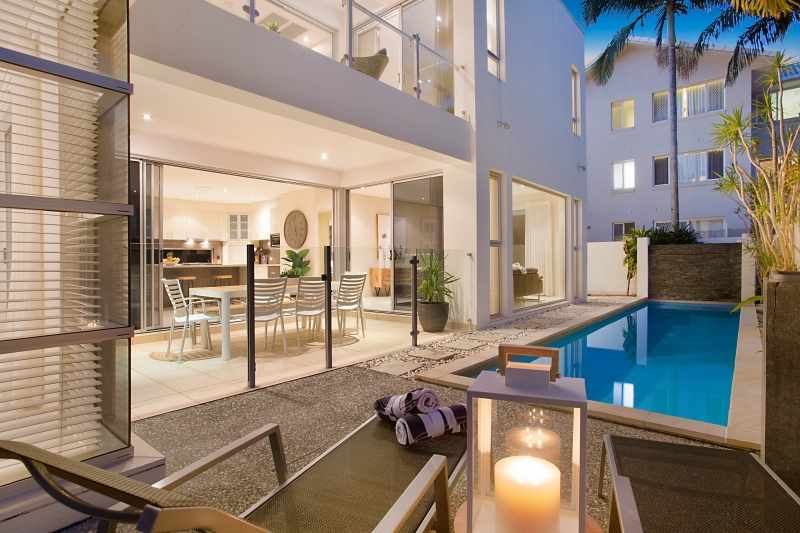 Elite Holiday Homes - SIRENE | 29 Hilda St, Mermaid Beach QLD 4218, Australia | Phone: (07) 5592 3881