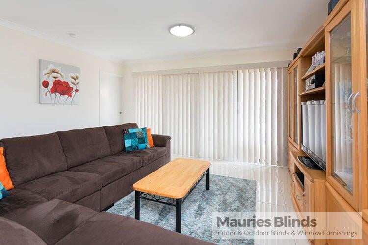 Mauries Blinds | 17 Goombungee Rd, Kingsthorpe QLD 4400, Australia | Phone: 0408 728 889