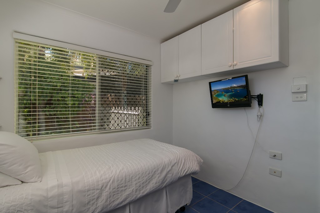 Trinity Tropical Oasis Trinity Beach Holiday Home | 1/7 Corinda Cl, Trinity Beach QLD 4879, Australia | Phone: 0404 886 162