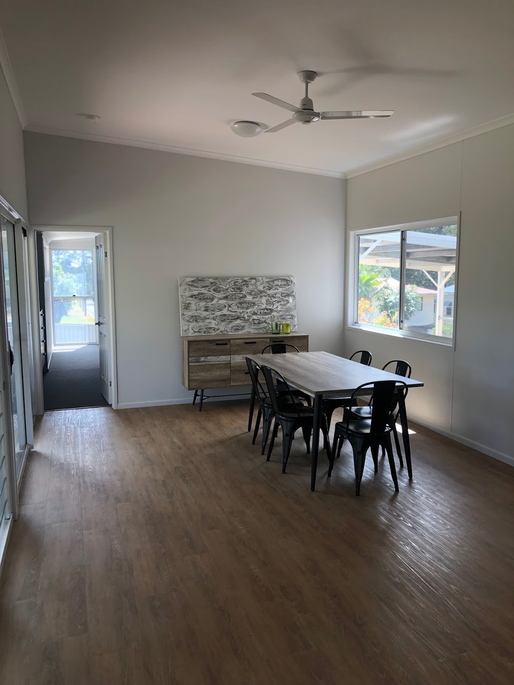 Holiday Rental walk to water | lodging | 40 Cavendish St, Russell Island QLD 4184, Australia | 0734091100 OR +61 7 3409 1100