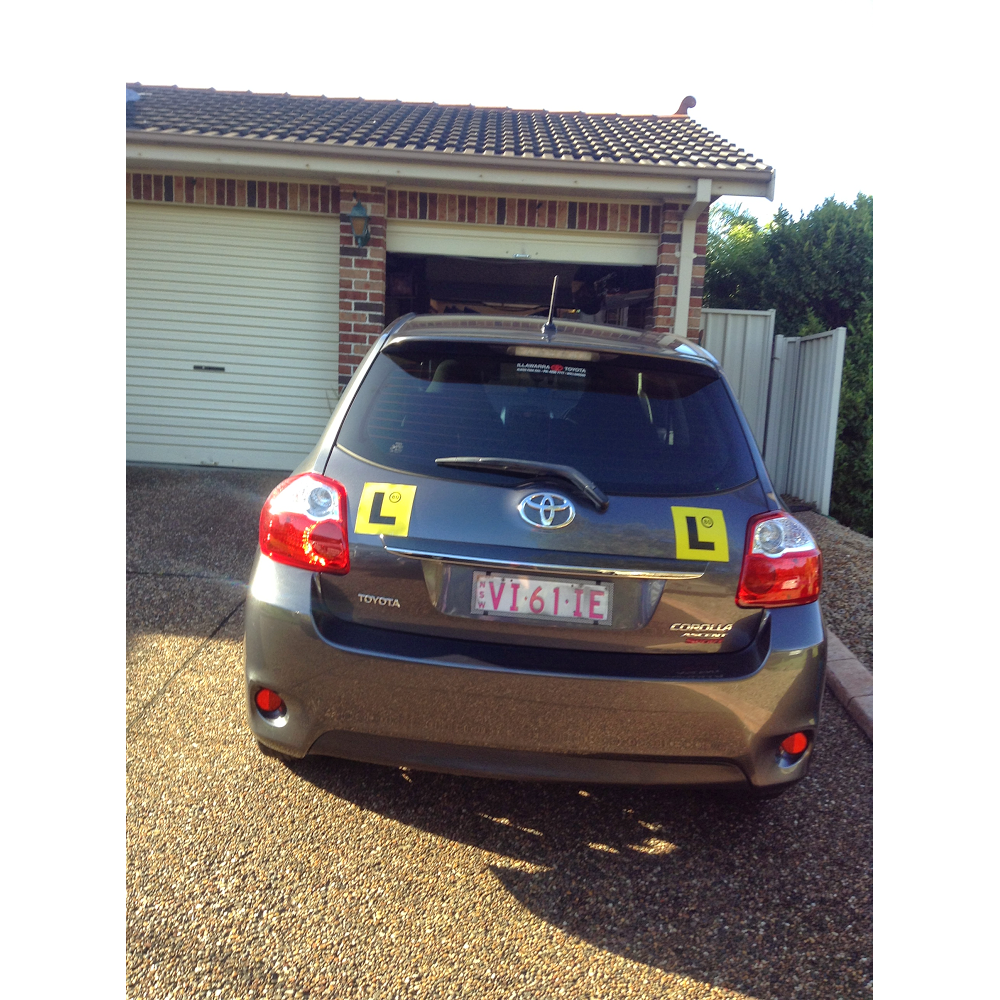 Vickys Driving School | 7 Swan Pl, Albion Park NSW 2527, Australia | Phone: 0417 285 927