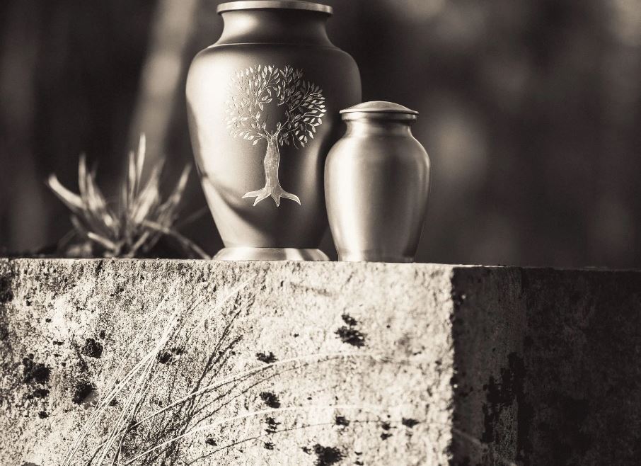 Burke and Douglas Funerals | 136 Manilla St, Manilla NSW 2346, Australia | Phone: (02) 6765 3999