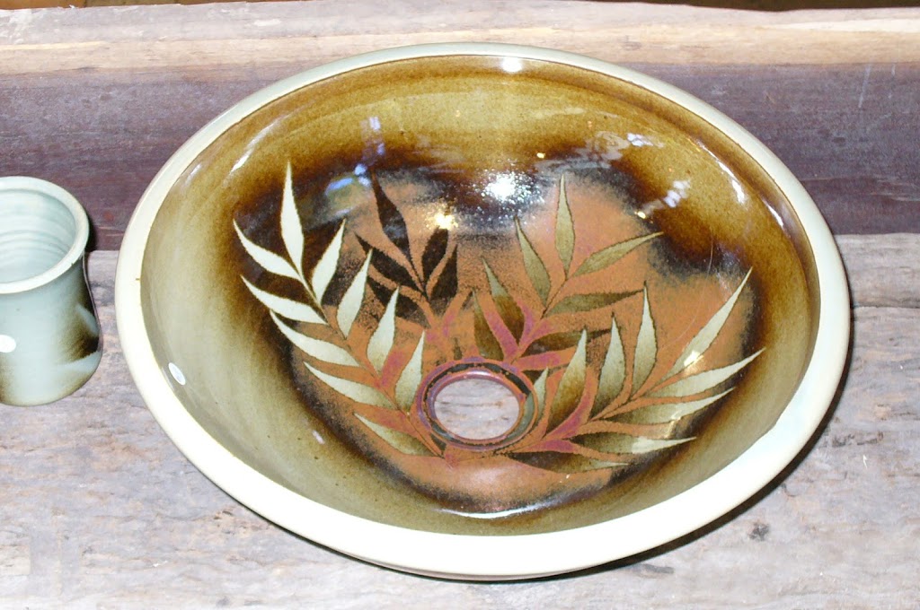 Nob Creek Pottery | store | 216 Arnolds Rd, Byfield QLD 4703, Australia | 0749351161 OR +61 7 4935 1161