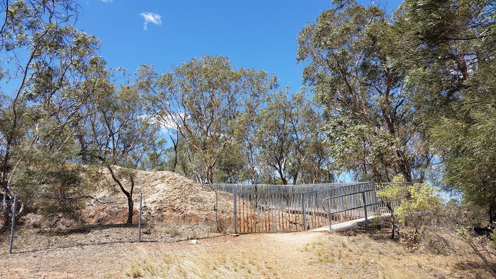 Peakhill Open Cut Gold Mine | tourist attraction | Mingelo St, Peak Hill NSW 2869, Australia | 0268626000 OR +61 2 6862 6000