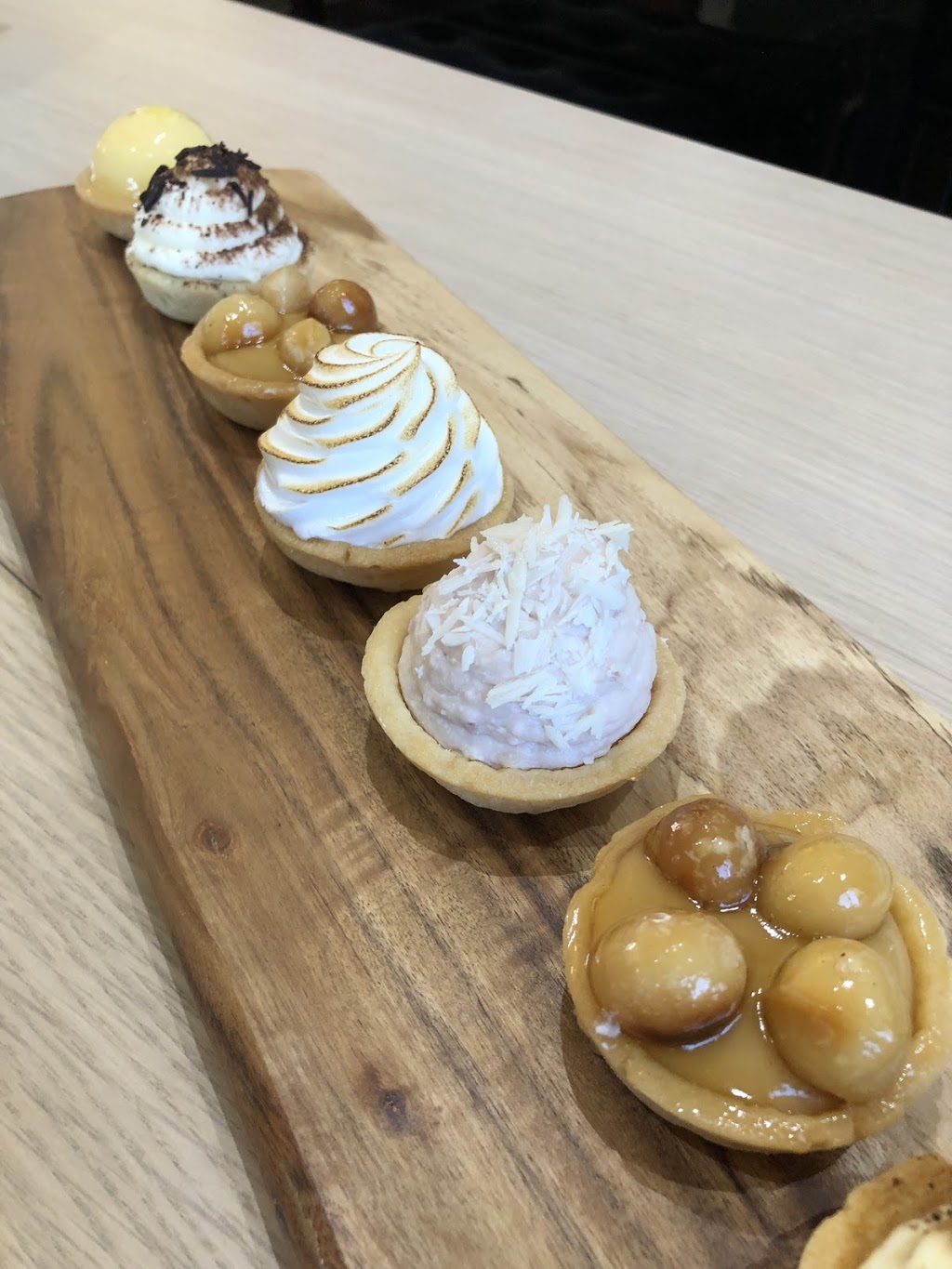 The French Patisserie | bakery | 17 Thornton Ave, Mayfield West NSW 2304, Australia | 0249673446 OR +61 2 4967 3446