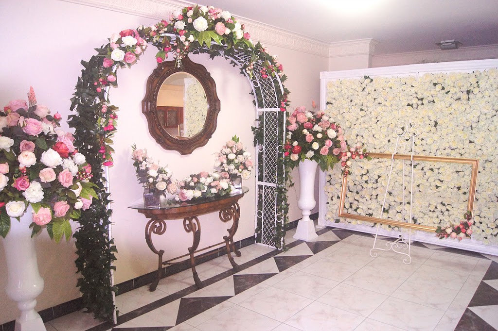 Lady K Floral Creations | florist | 4 Barrier Pl, Illawong NSW 2234, Australia | 0423384256 OR +61 423 384 256