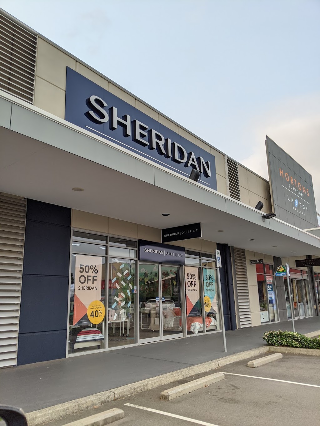 Sheridan Outlet Kotara | Unit 3, Kotara Homemaker Center, 150 Park Ave, Kotara NSW 2289, Australia