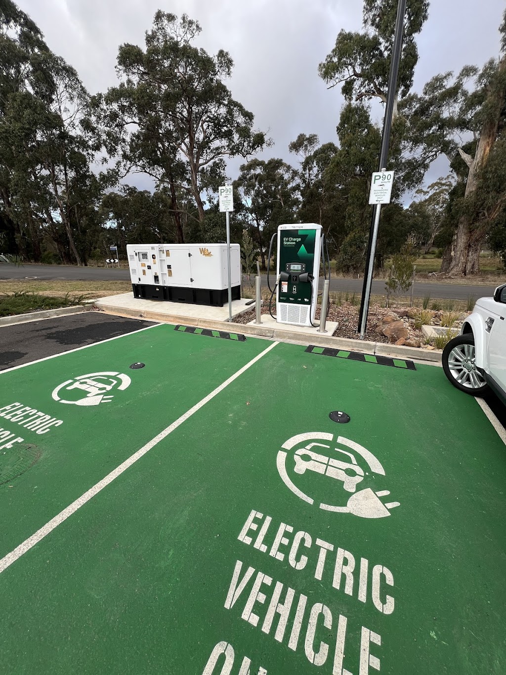 Chargefox Charging Station | 66 High St, Trentham VIC 3458, Australia | Phone: 1300 518 038