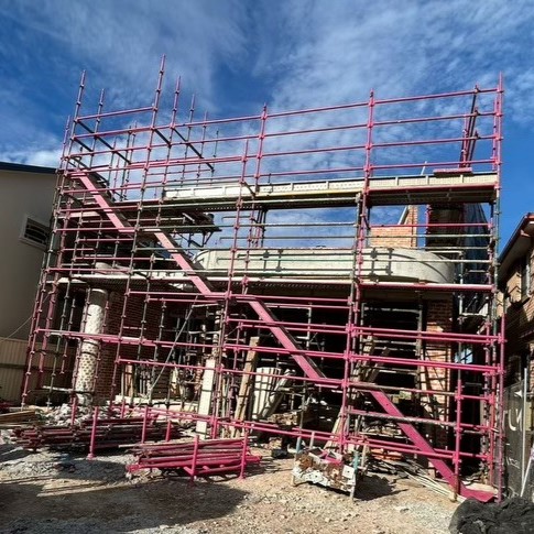 ​Giraffe scaffolding | 486 Londonderry Rd, Londonderry NSW 2753, Australia | Phone: 0420 720 734