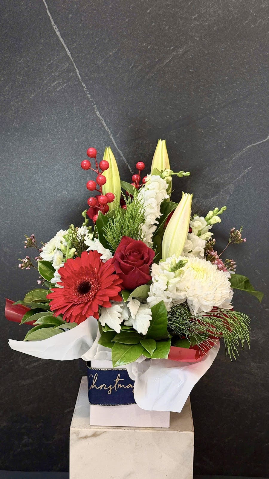 Bright Flowers Macarthur | near Coles, Macarthur Square, level 3 Gilchrist Dr, Campbelltown NSW 2560, Australia | Phone: 0448 003 295