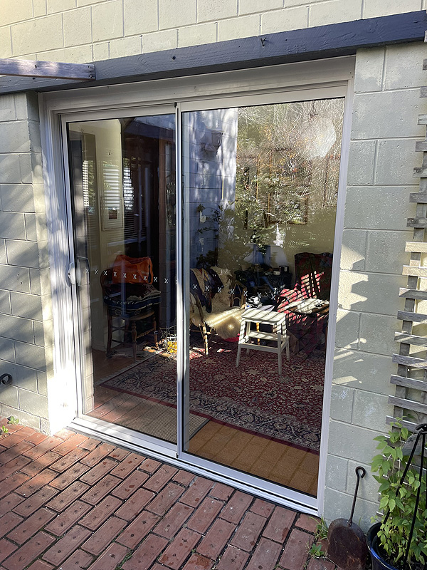 Specialised Glass and Glazing | 988 Black Forest Dr, Woodend VIC 3442, Australia | Phone: 0401 487 723