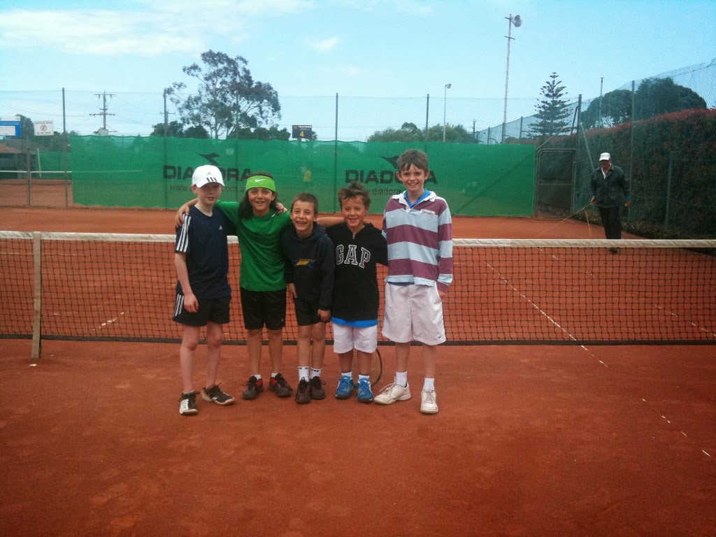 Vida Tennis West | health | 1 Fresno St, Altona VIC 3018, Australia | 0394577248 OR +61 3 9457 7248