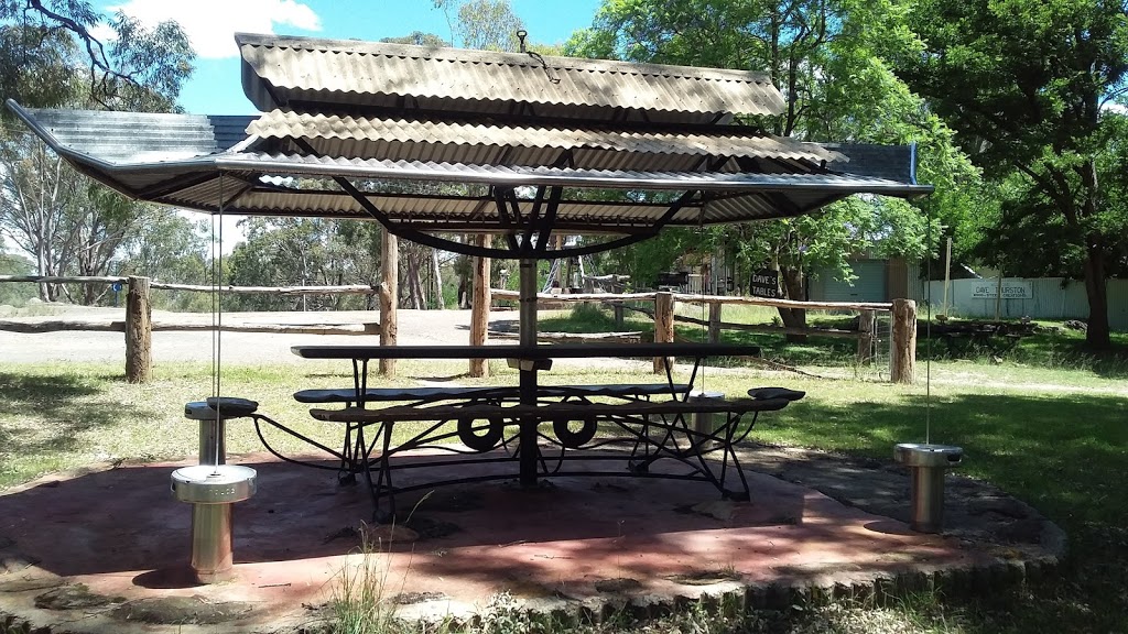 Dave Thurston tables |  | 6798 Putty Rd, Garland Valley NSW 2330, Australia | 0488771500 OR +61 488 771 500
