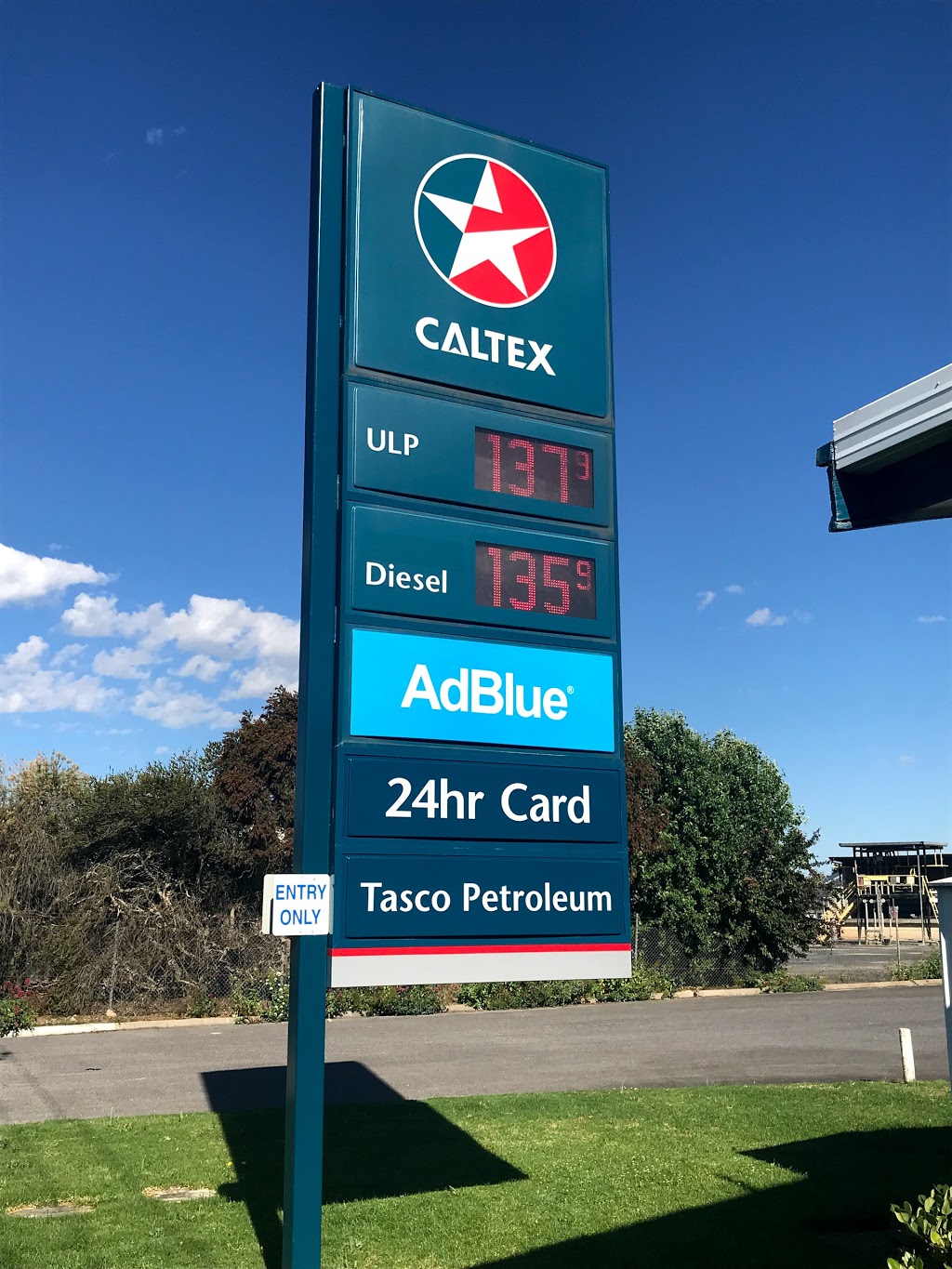 Tasco Petroleum Naracoorte | gas station | 241 Smith St, Naracoorte SA 5271, Australia | 0887621422 OR +61 8 8762 1422