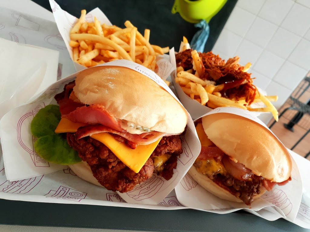 Sneaky Burger | restaurant | Albion Park Rail NSW 2527, Australia | 0242052956 OR +61 2 4205 2956