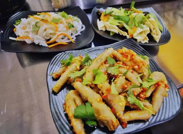 Yummy Chinese BBQ | restaurant | 69/1 Dixon St, Sydney NSW 2000, Australia | 0292802800 OR +61 2 9280 2800