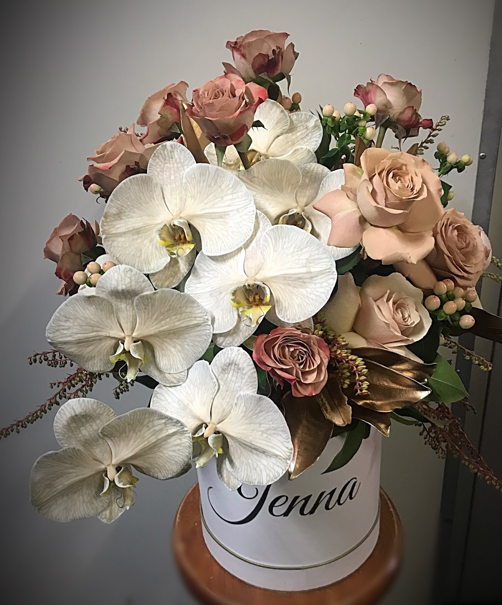 Jackies Floral Gallery | florist | 296A Kingsgrove Rd, Kingsgrove NSW 2208, Australia | 0291509010 OR +61 2 9150 9010