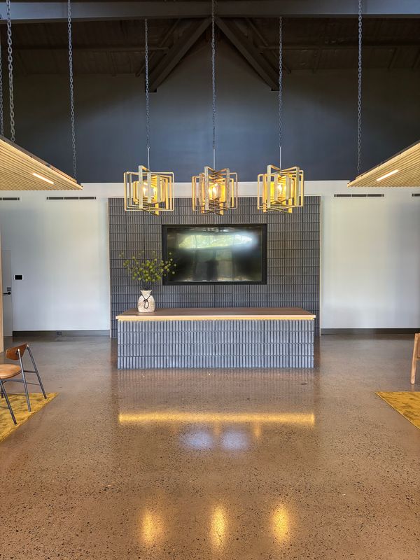 The Lobby | 89/151 Old Castlereagh Rd, Castlereagh NSW 2749, Australia | Phone: (02) 9637 4455