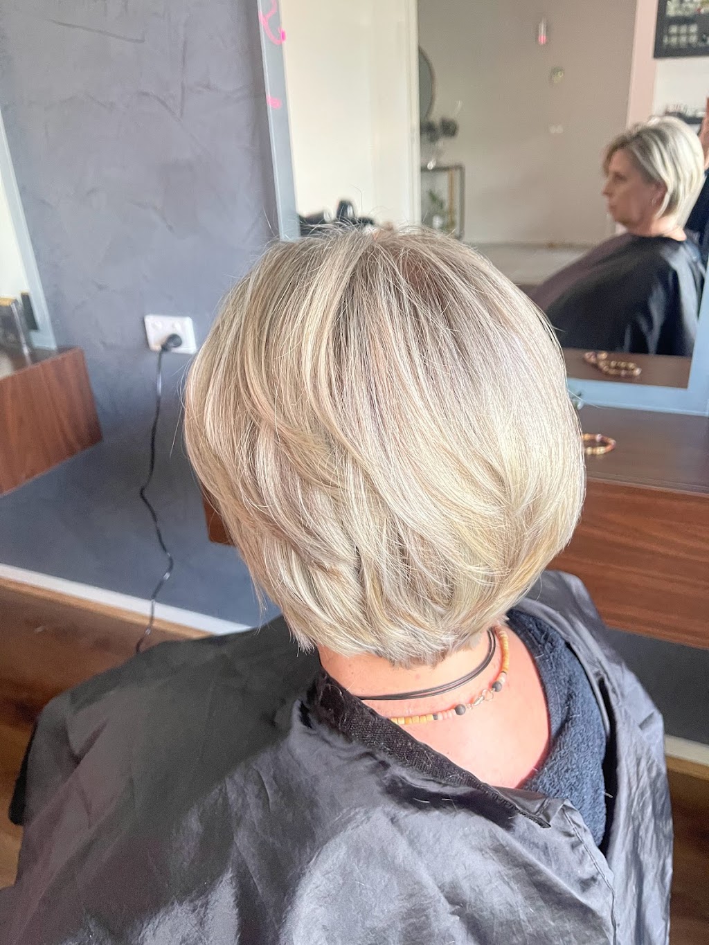Shiny Hair & Beauty | 10 Coulthard Cres, Doreen VIC 3754, Australia | Phone: 0490 758 539