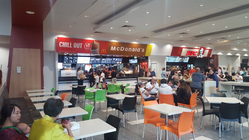 McDonalds BP Caboolture Southbound | cafe | 176 Coach Rd E, Burpengary QLD 4505, Australia | 0754286032 OR +61 7 5428 6032