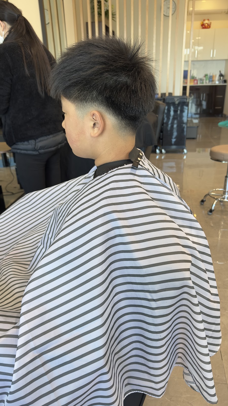 Wing Hair Image Keysborough | Shop 6/220 Chapel Rd, Keysborough VIC 3173, Australia | Phone: (03) 8753 4568