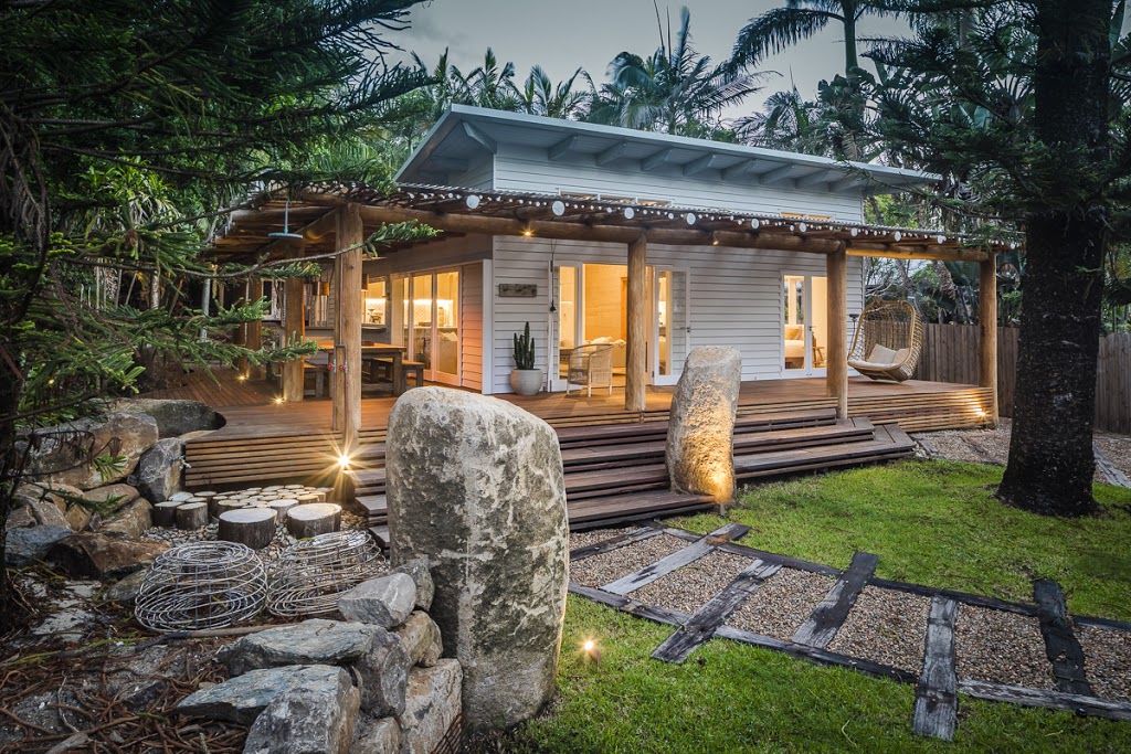 Eternity Beach House | 4 Manfred St, Byron Bay NSW 2481, Australia | Phone: 0420 467 283