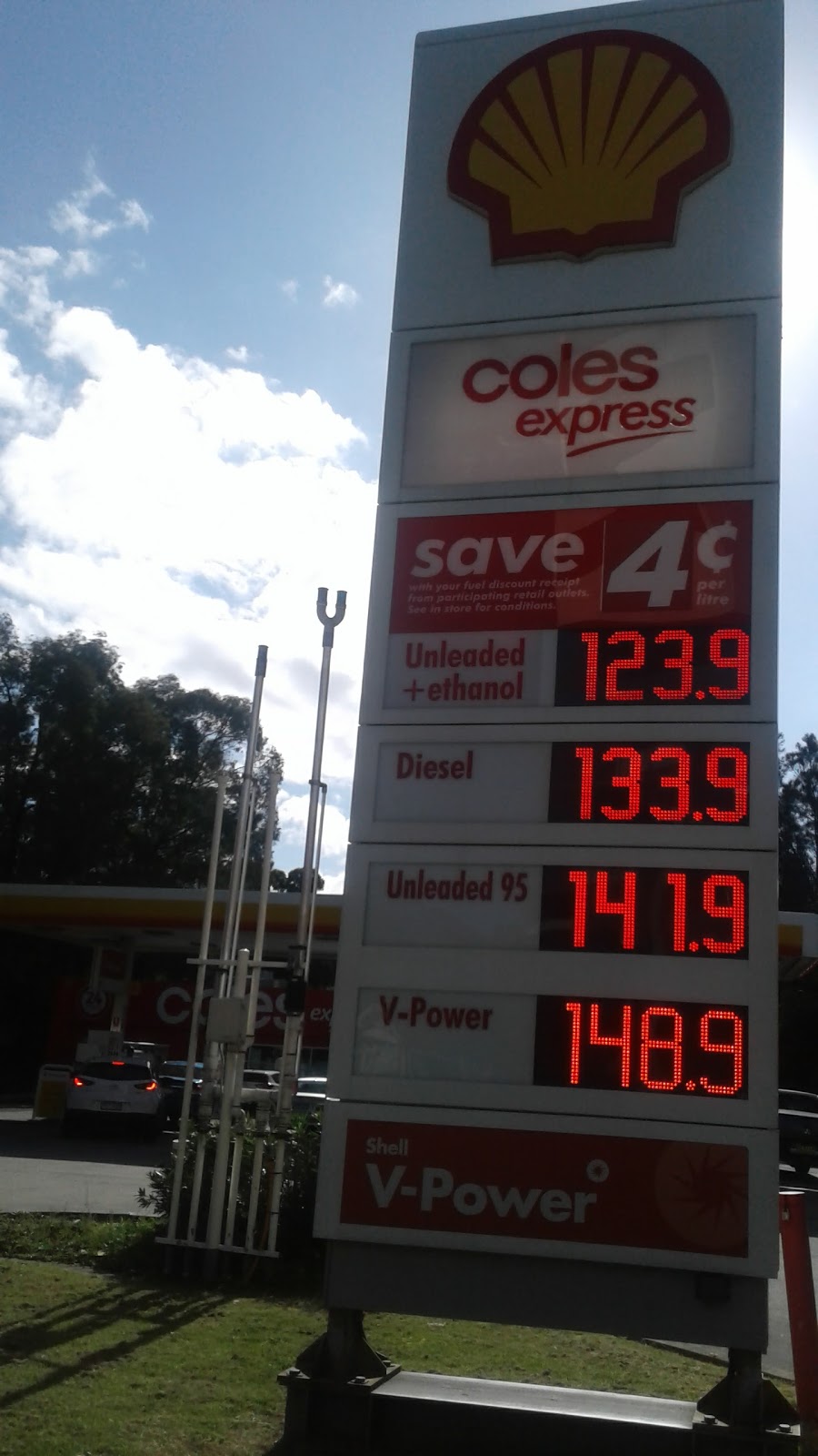 Coles Express | gas station | 9 Albert Rd, Strathfield NSW 2135, Australia | 0297643015 OR +61 2 9764 3015